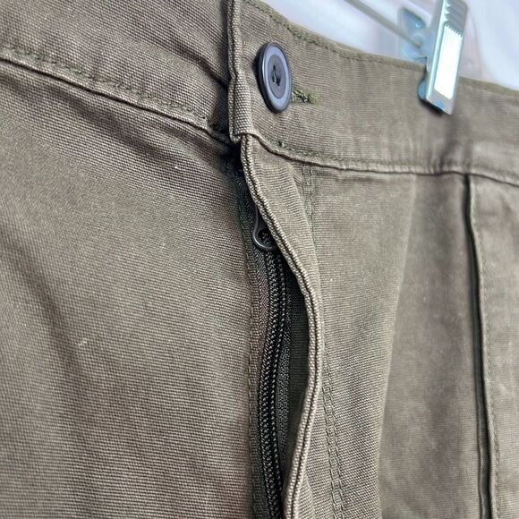 St. John’s Bay Deep Olive green shorts size 44 NWT - Picture 4 of 11